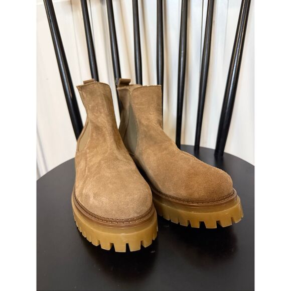 Enzo Tesoti Excellent Condition tan suede Chelsea boots size 40 - Picture 3 of 11